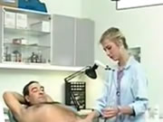 European Classic Female Doctor Scans do badania ciała