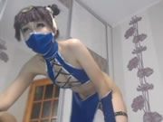 Azjatycka dziewczyna cosplay ninja
