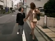 Wysoki krótki Vs japoński Lady mężczyzn